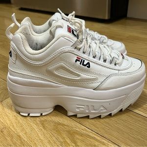 Womens Fila Disruptor Platform size 6.5